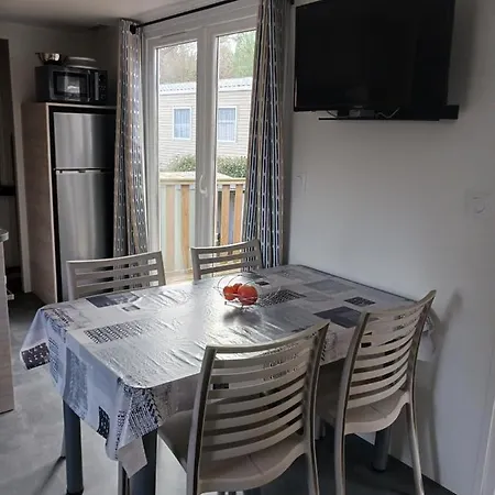 Mobil 4-6 Places St Brevin Les Pins 44 *