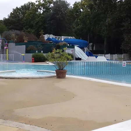 Mobil 4-6 Places St Brėvin Les Pins 44 *