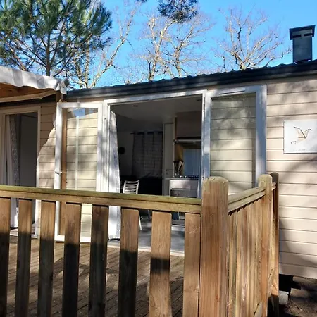 Mobil 4-6 Places St Brėvin Les Pins 44 Camping *