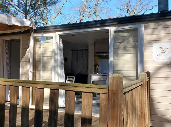 Mobil 4-6 Places St Brevin Les Pins 44 Camping *